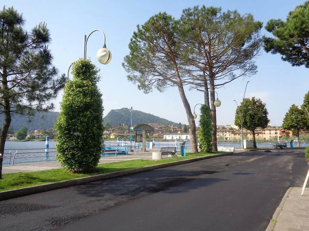 Vittorio Veneto Apartments Sarnico